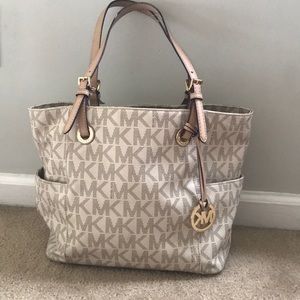 Michael Kors purse